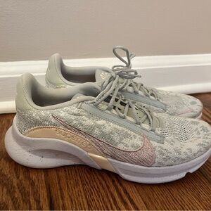 Nike Women's Pale Green and Pink Sneakers